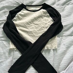 Brandy Melville Black and White Raglan Sleeve Top